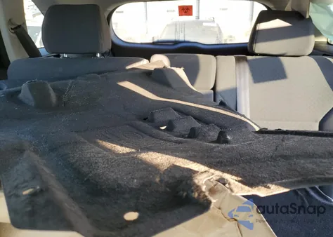 2019 Kia Sorento L z USA, uszkodzony, nr VIN 5XYPGDA34KG438074